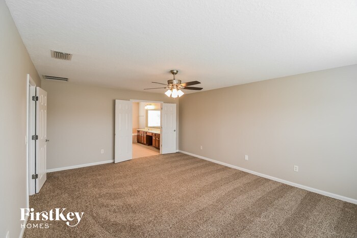 Building Photo - 8327 Highgate Dr