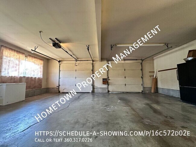 Building Photo - 1608 22nd Ave SE