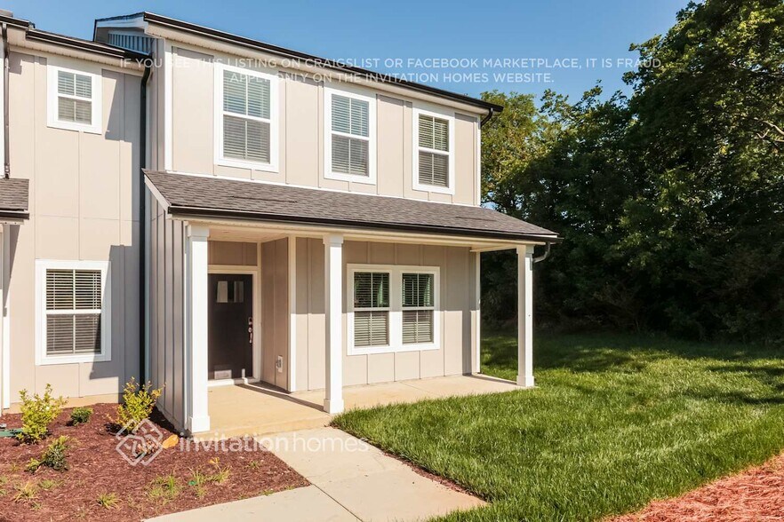 Building Photo - 215 River Rock Dr