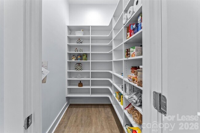 Building Photo - 129 Greens Rd