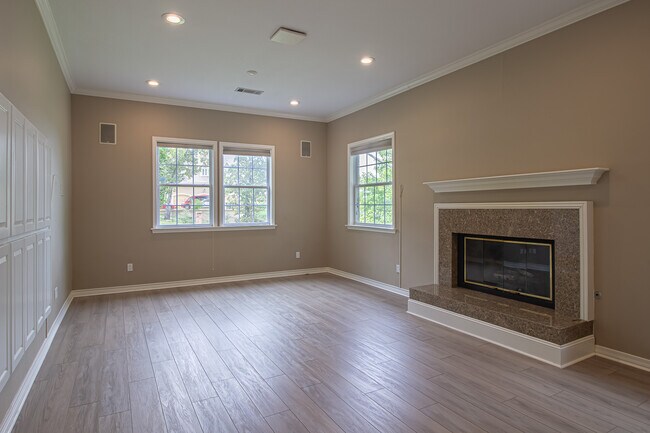 Building Photo - 108 Blue Heron Point