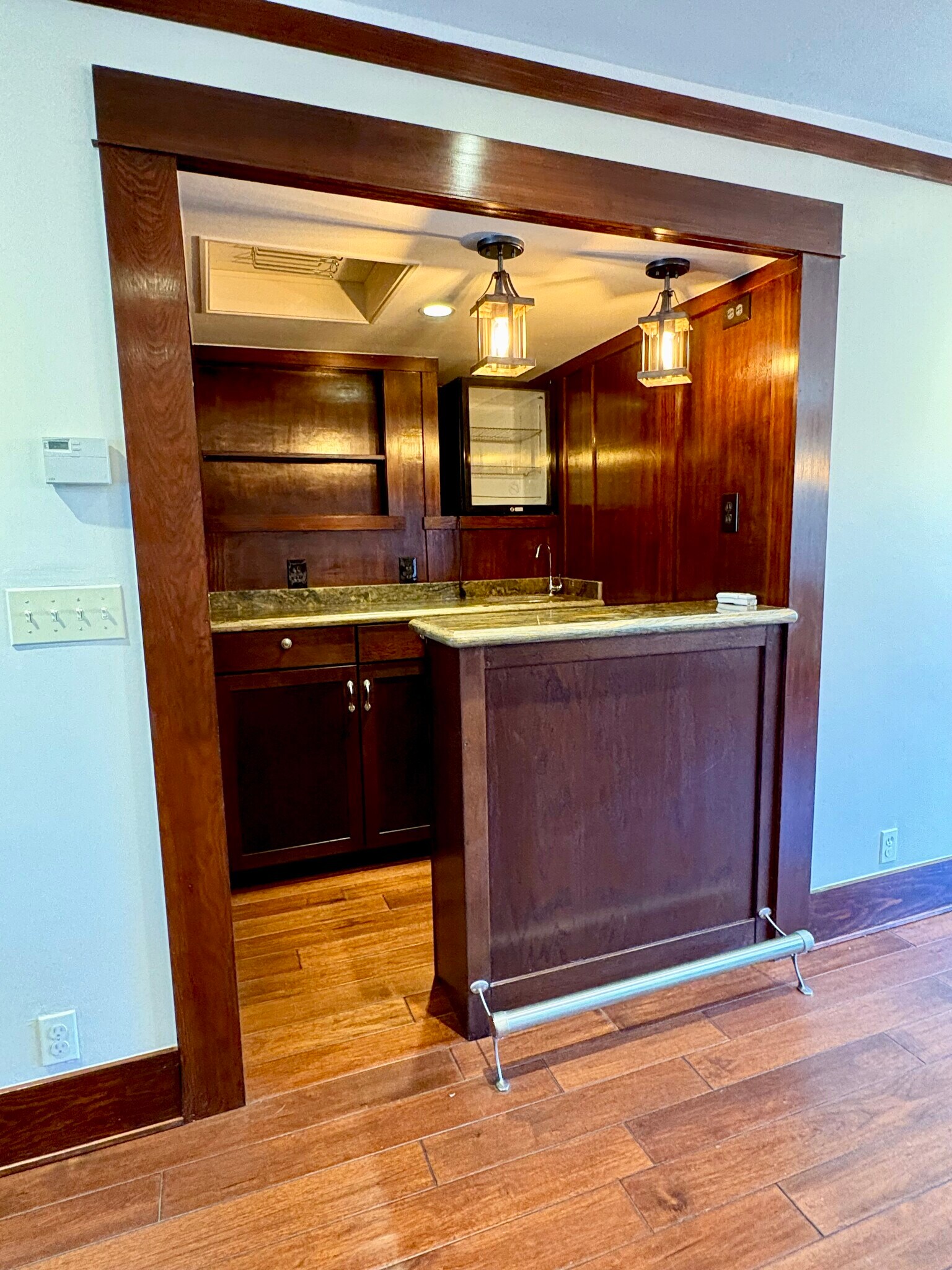Building Photo - 3306 Gibson Pl