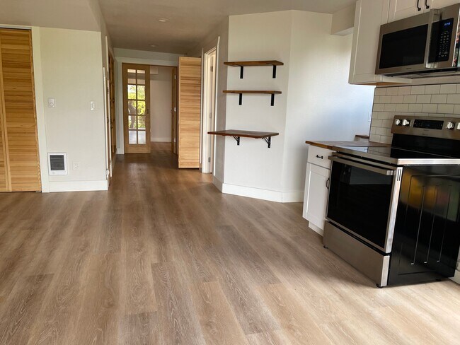 Building Photo - 838 Grand Ave