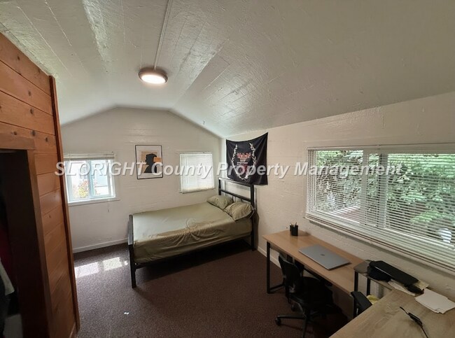 Building Photo - AVAILABLE JULY - Two Blocks From Poly - 3 Bed / 1 Bath