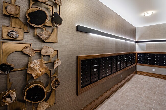 Building Photo - 1524 Sheepshead Bay Rd