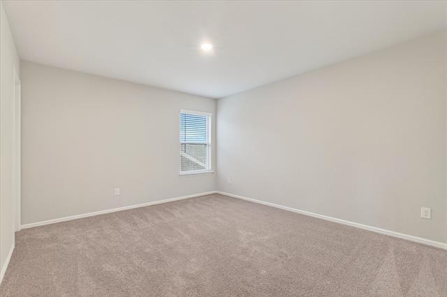 Building Photo - 431 Wydown Dr