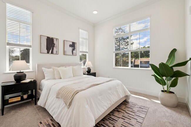 Building Photo - Modern 2021 Townhome | 3BD | EV Charger | Near Google & Downtown Mountain View
