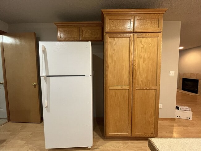 Building Photo - 3-Bed Home with Fireplace, Fenced Backyard, 2 Car Garage & Front Patio!