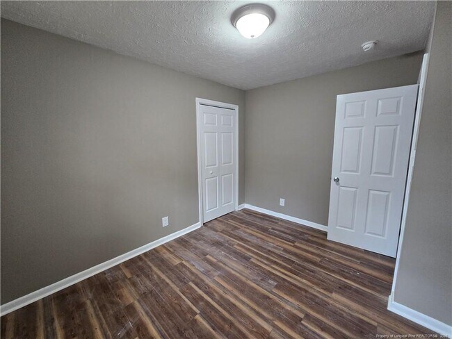 Building Photo - 2517 Vestal Ave