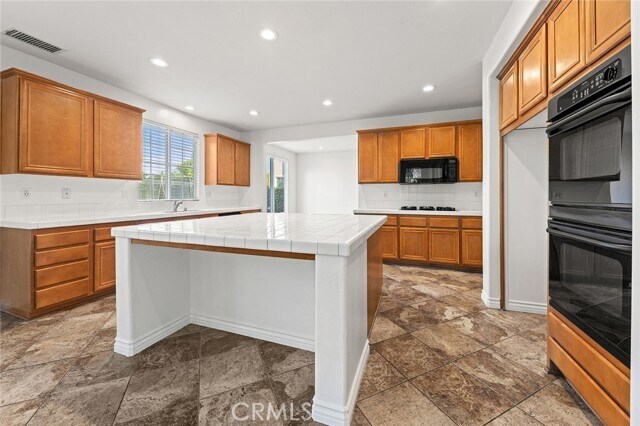 Building Photo - 16543 Sagebrush St