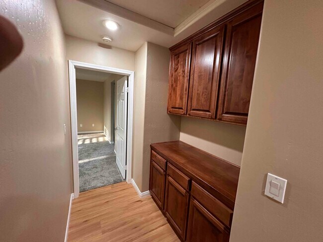 Building Photo - 7309 Sleepy Lagoon Dr