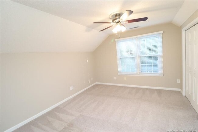 Building Photo - 211 Amberglow Pl