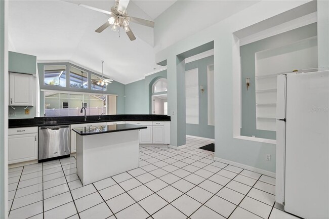 Building Photo - 4517 Oak River Cir