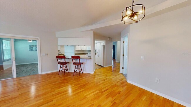 Building Photo - 7923 Ridge Pointe Dr E