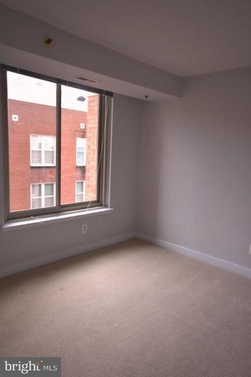 Building Photo - 7500 Woodmont Ave