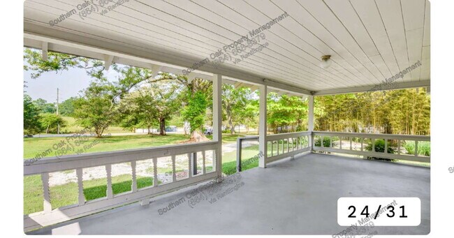 Building Photo - 709 Friendship Rd