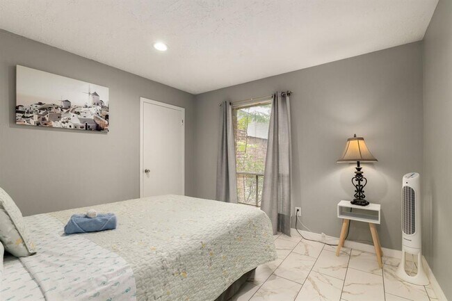Building Photo - 14110 Eventide Dr