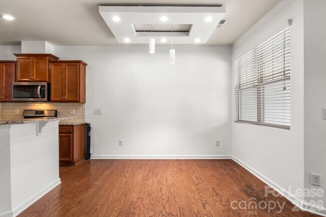 Building Photo - 4037 Black Walnut Wy