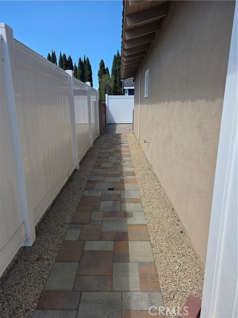 Building Photo - 1009 S Laramie St