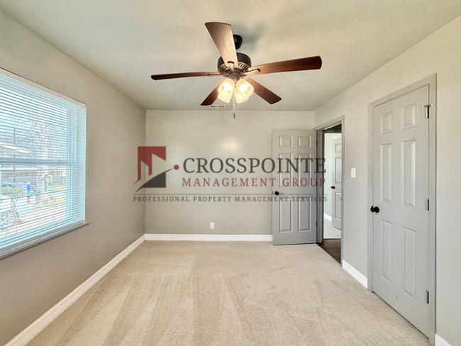 Building Photo - Beautiful 3 Bedroom 1.5 Bathroom House!