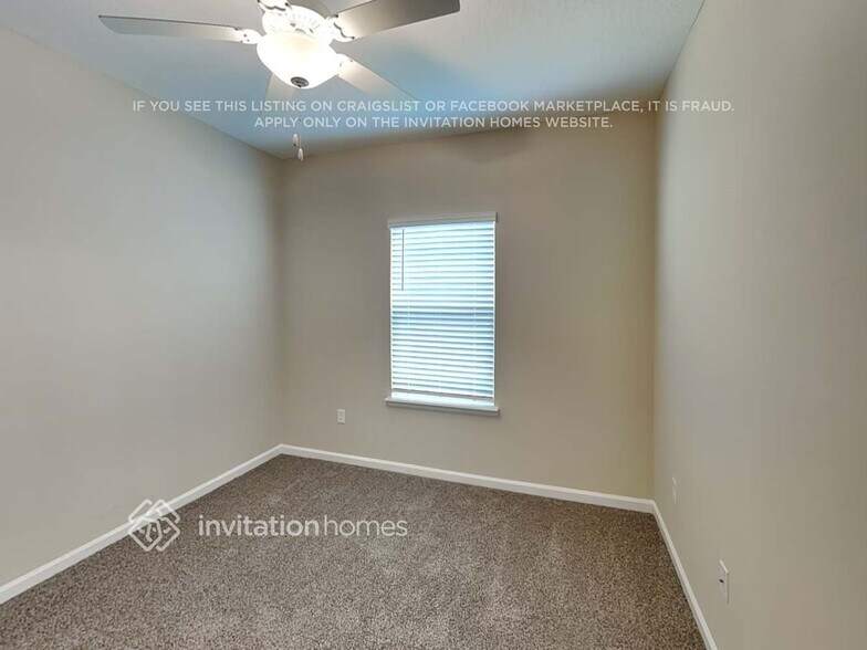 Building Photo - 9890 Lemon Grass Ln