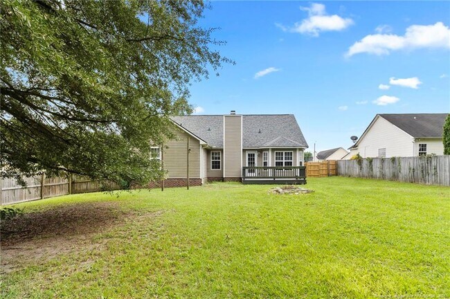 Building Photo - 111 Silverberry Ct