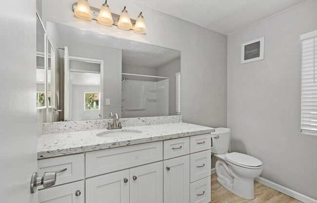 Building Photo - Remodeled Upper-Level 1BR Condo with Balcony & Garage Parking in Verano Community