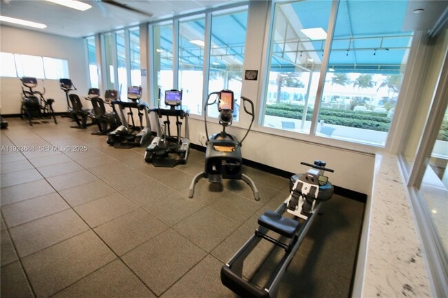 Building Photo - 2501 S Ocean Dr