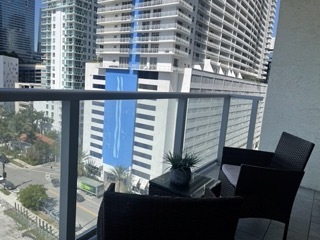 Building Photo - 1155 Brickell Bay Dr