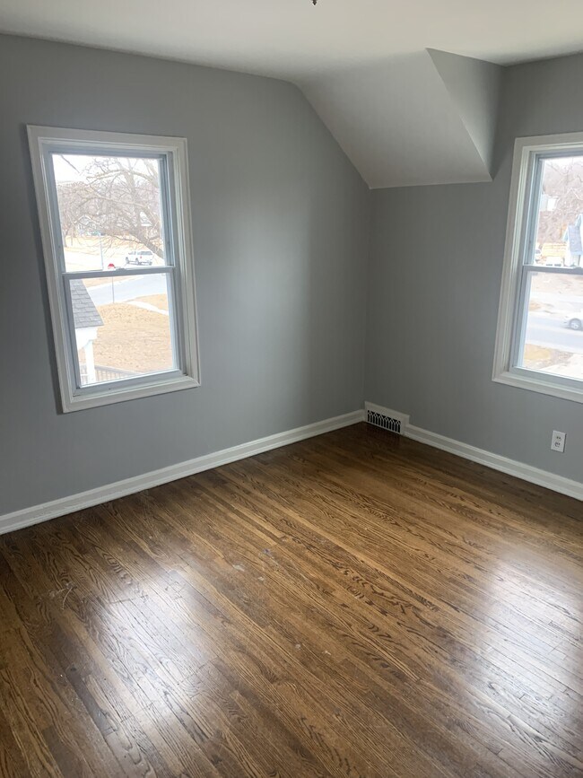 Building Photo - 4067 Paxton Blvd