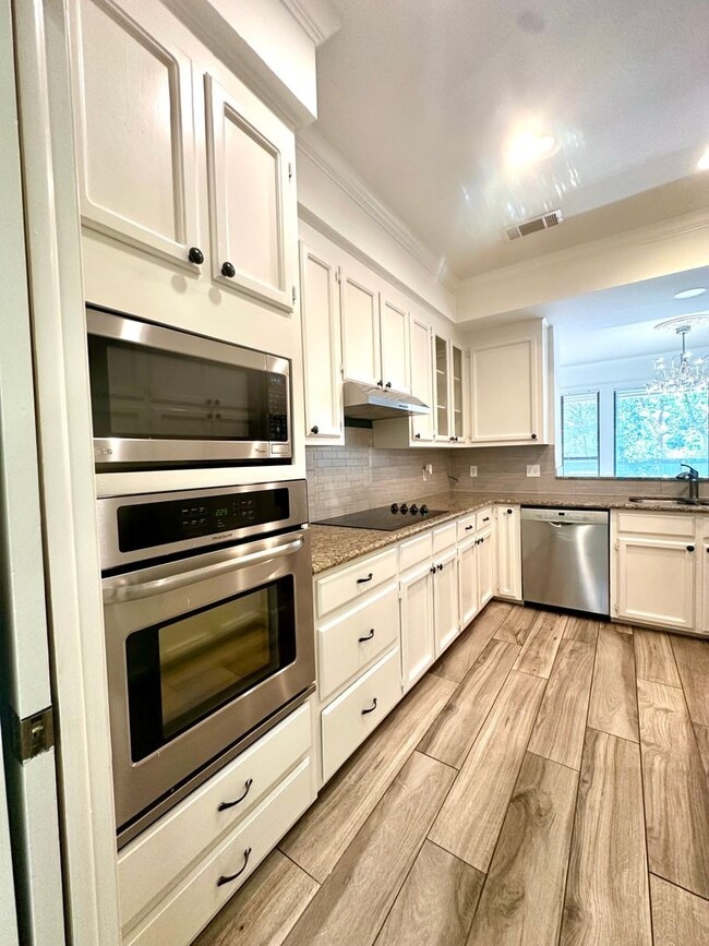Building Photo - White Oak Common 3BR 2 1/2BA