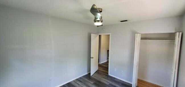 Building Photo - 3351 Hillsdale Ave