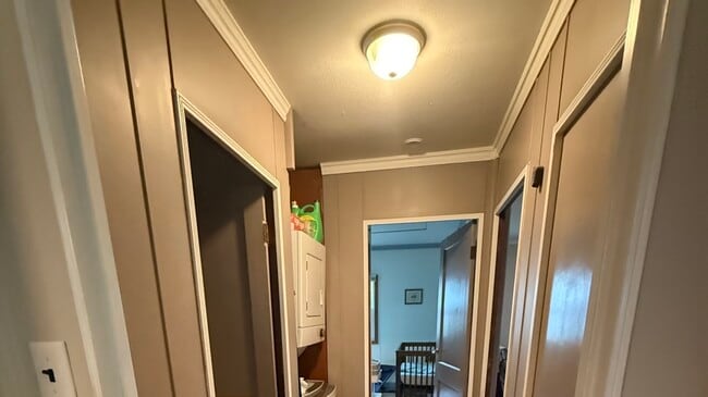 Building Photo - 707 W Iowa St