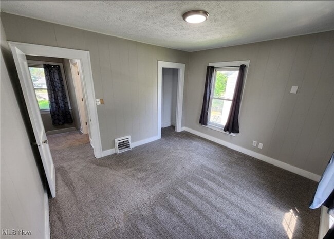 Building Photo - 2753 Canfield Rd