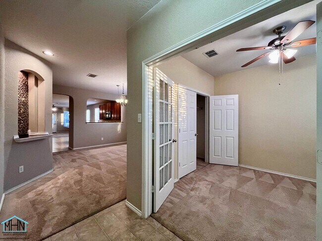 Building Photo - 3802 Mahogany Cove