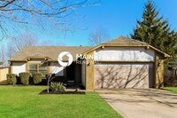 Building Photo - 3 Bedroom Pet-Friendly Home in INDIANAPOLIS, IN with Main Street Renewal