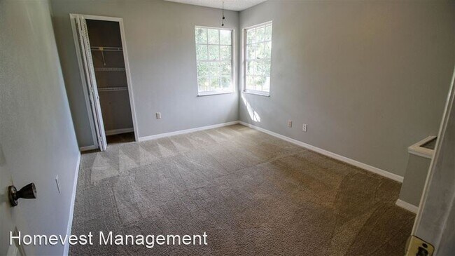 Building Photo - 913 Red Dandy Dr