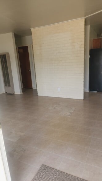 Building Photo - 3374 J St