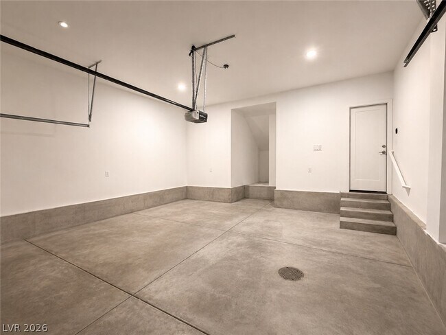 Building Photo - 9262 Desert Pearl Ave