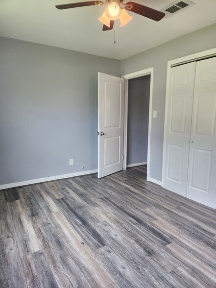 Building Photo - 7409 Cabot St
