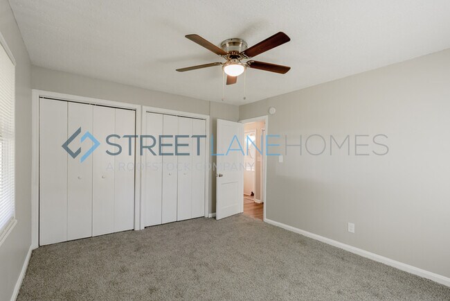 Building Photo - 109 Camellia Cir