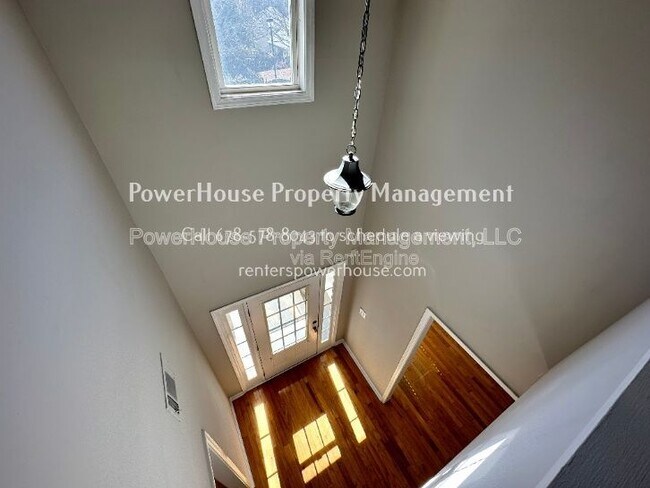 Building Photo - 2403 Walnut Tree Ln