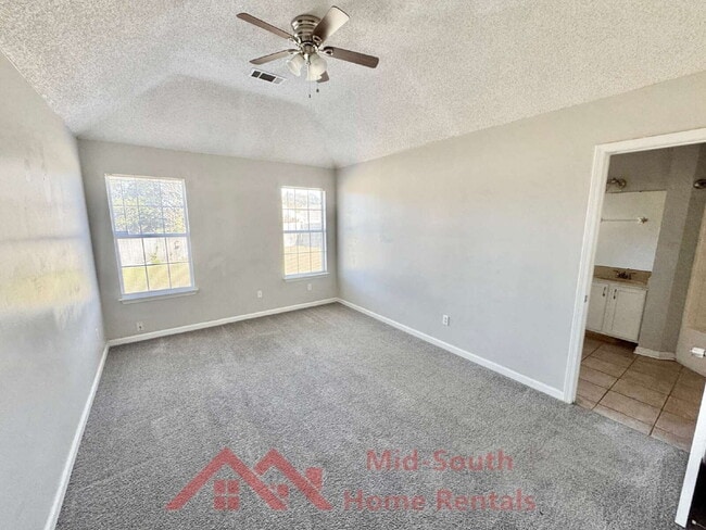 Building Photo - 55 Oakridge Cove