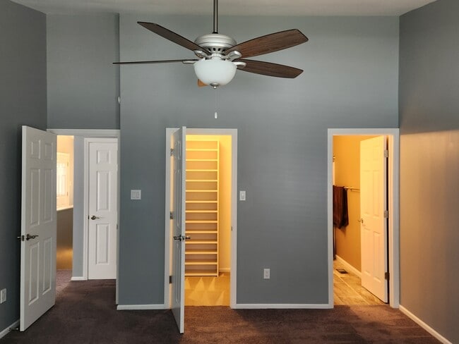 Primary bedroom - 2525 Hidden Meadow Ln