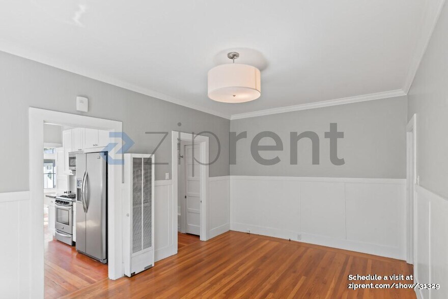 Building Photo - 216 Emerson St