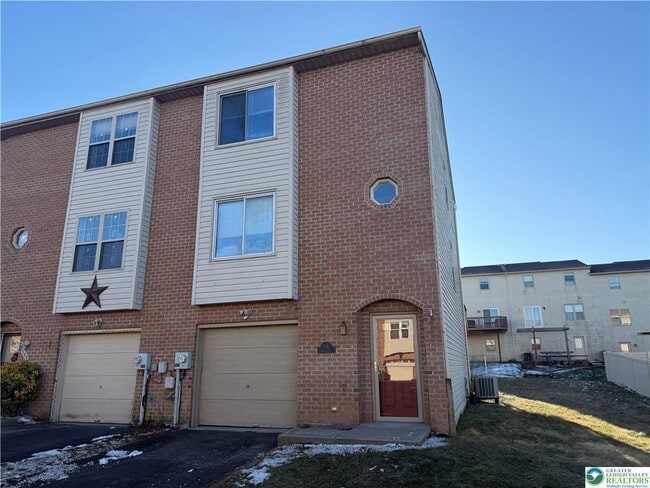 Primary Photo - 350 Moty Dr