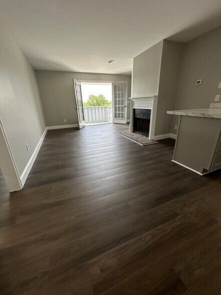 Building Photo - 112 Prescott Pl