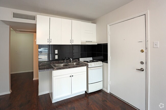 Studio/1Bath - 2722 Throckmorton