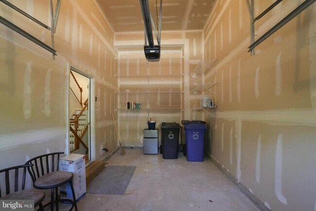 Building Photo - 6 Ocean Breeze Ct