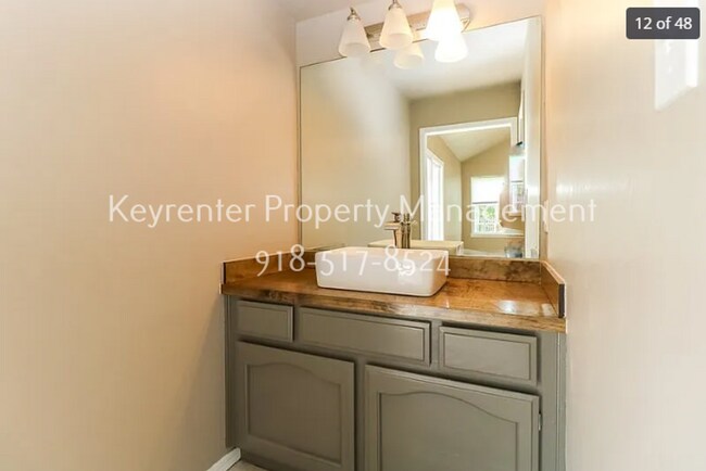 Building Photo - 3 Bed 2 Bath South Tulsa with Pool, Jenks Schools